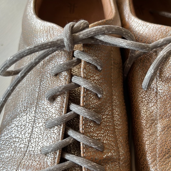 FRYE rose gold metallic lace up sneakers 11 - Picture 9 of 9